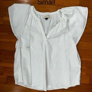 Universal Thread White Linen Split V-Neck Flutter Sleeve Top